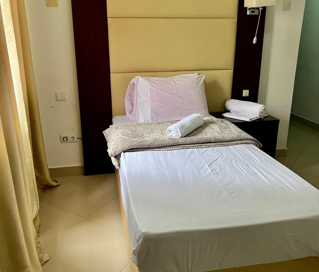 Guest House La Plaza Luanda Eksteriør billede