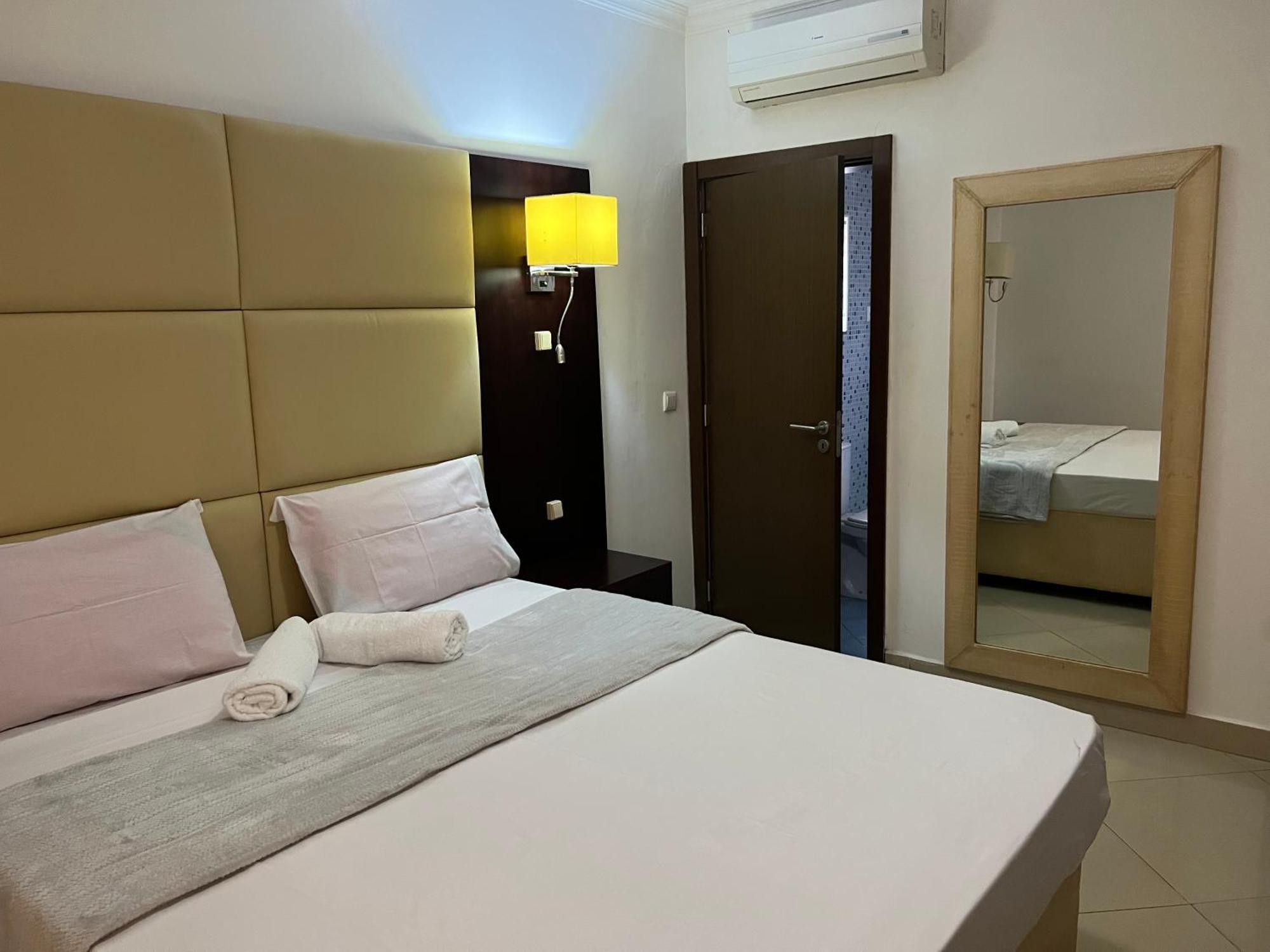 Guest House La Plaza Luanda Eksteriør billede